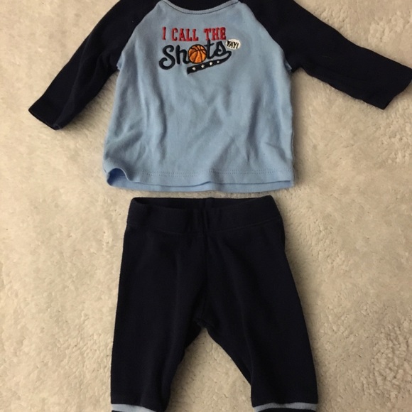 Two newborn 2 piece outfits - Picture 3 of 3